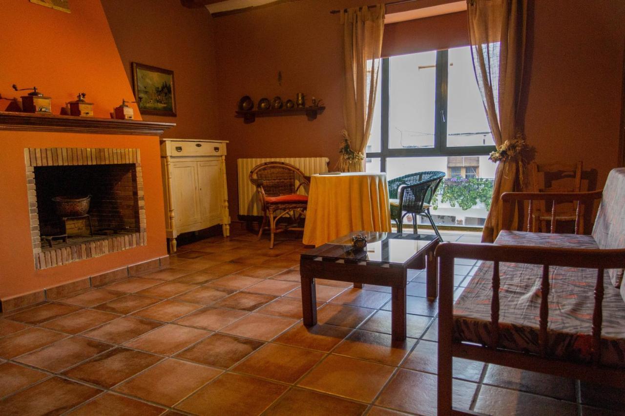 Casa Rural Villahermosa Torrelles ภายนอก รูปภาพ