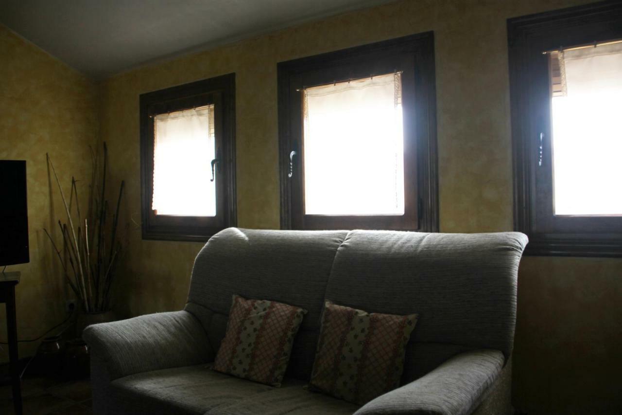 Casa Rural Villahermosa Torrelles ภายนอก รูปภาพ